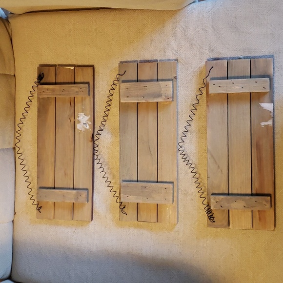 WOODEN SIGNS PRIMITIVE AMERICANA DECOR, 3 SIGNS TOTAL each measures 10x4 - Picture 2 of 2